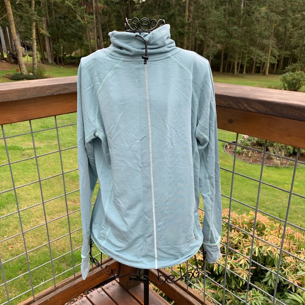 Nike Running Ladies Medium Light Green Pullover Dri-Fit Shirt